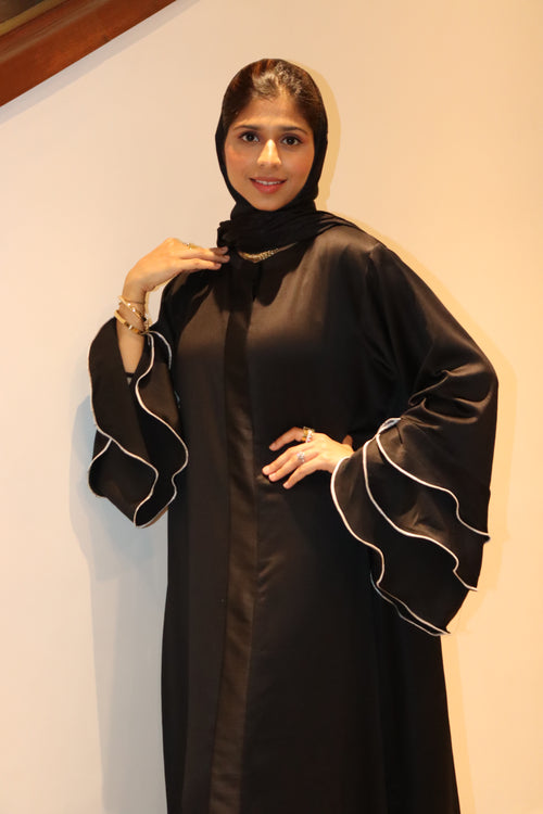 LAYALI
